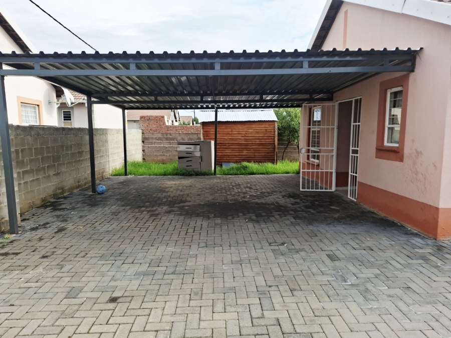 2 Bedroom Property for Sale in Raceway Free State